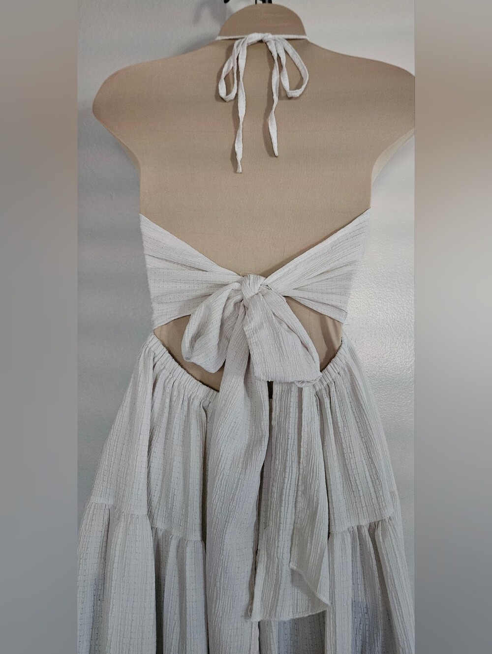 Maxi Dress In Off-white - Picture 6 of 6